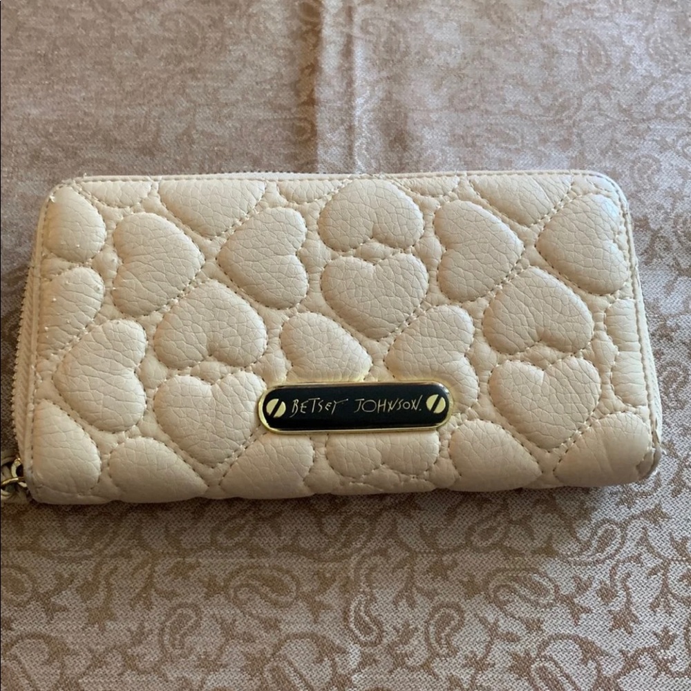 Betsey Johnson wallet